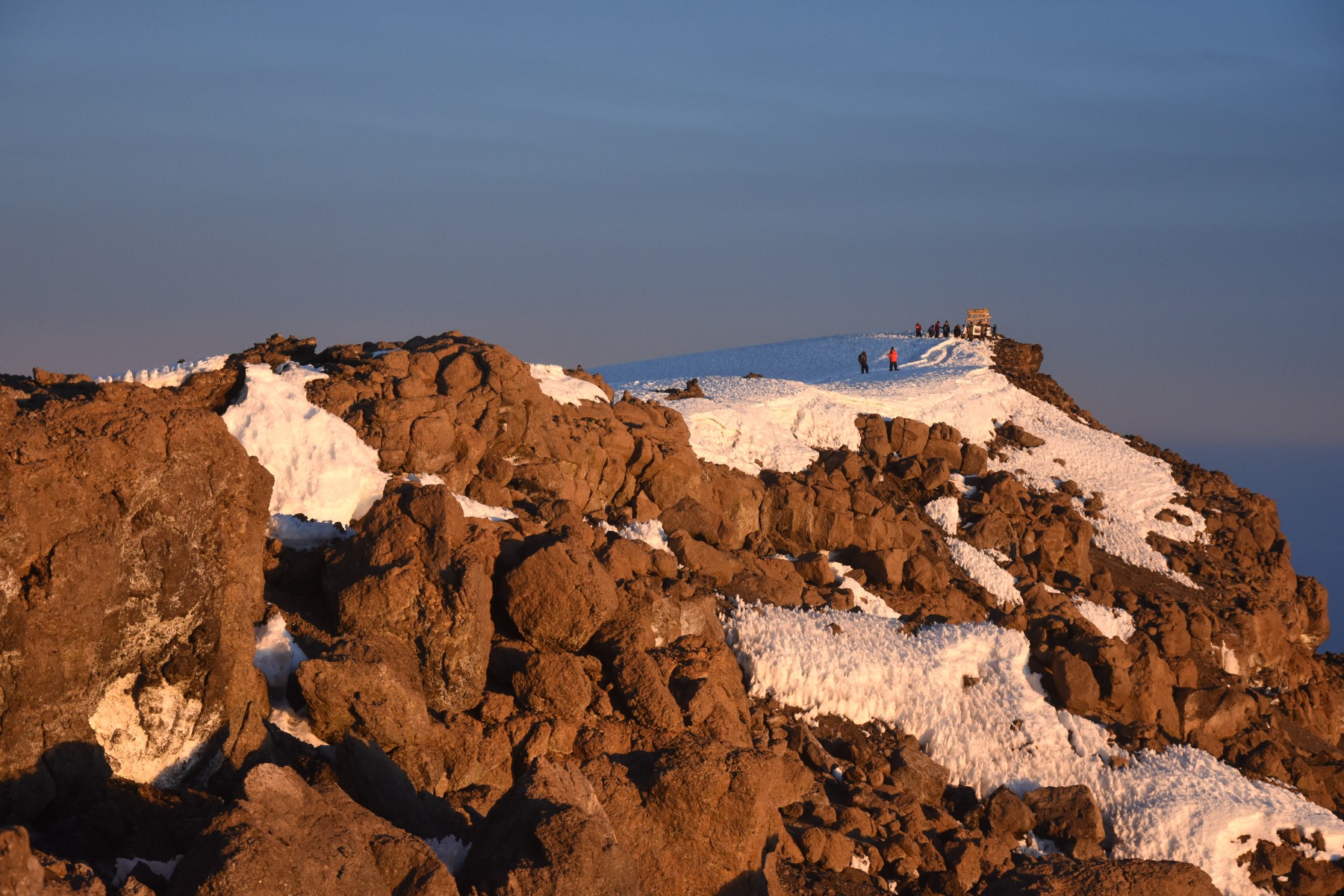 Kili_Crater_Edge